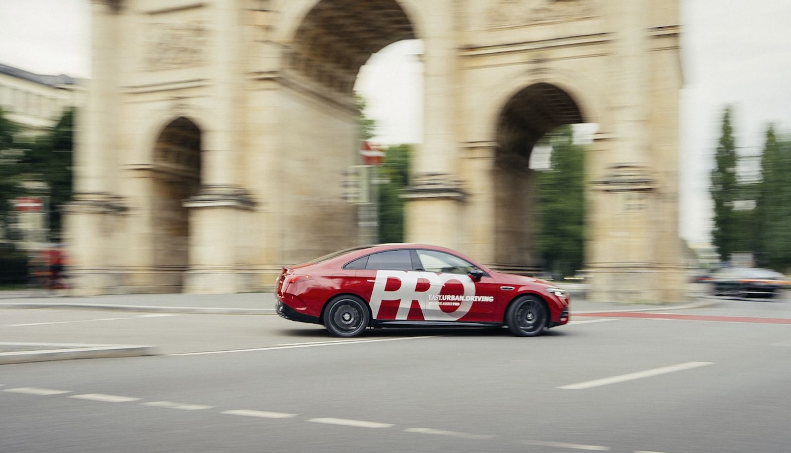 Η Mercedes φέρνει τεχνολογία αυτόνομης οδήγησης